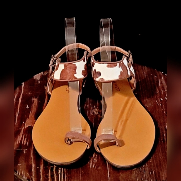 Nine West Cowhide Sandals/Flats - Picture 2 of 8